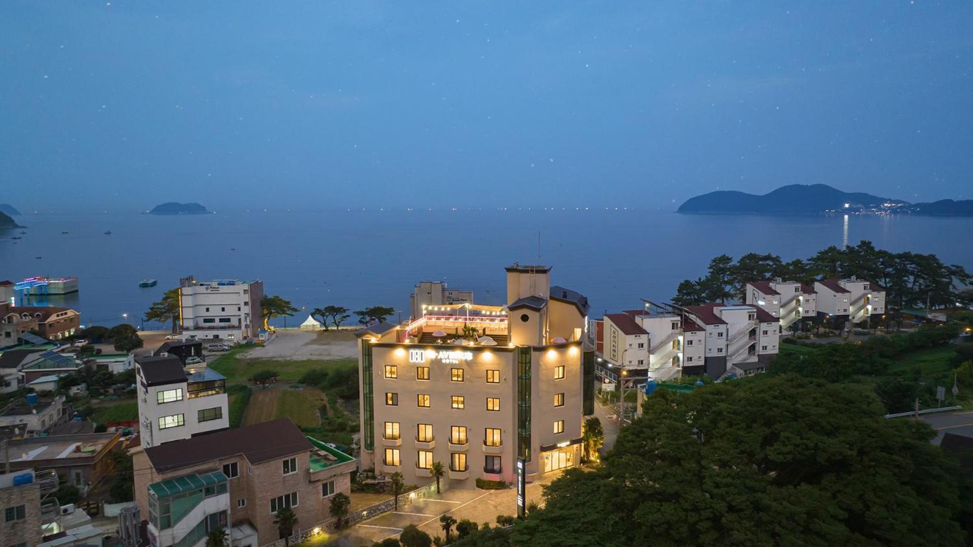 Geoje Mongdol Beach H Avenue Hotel Exteriör bild